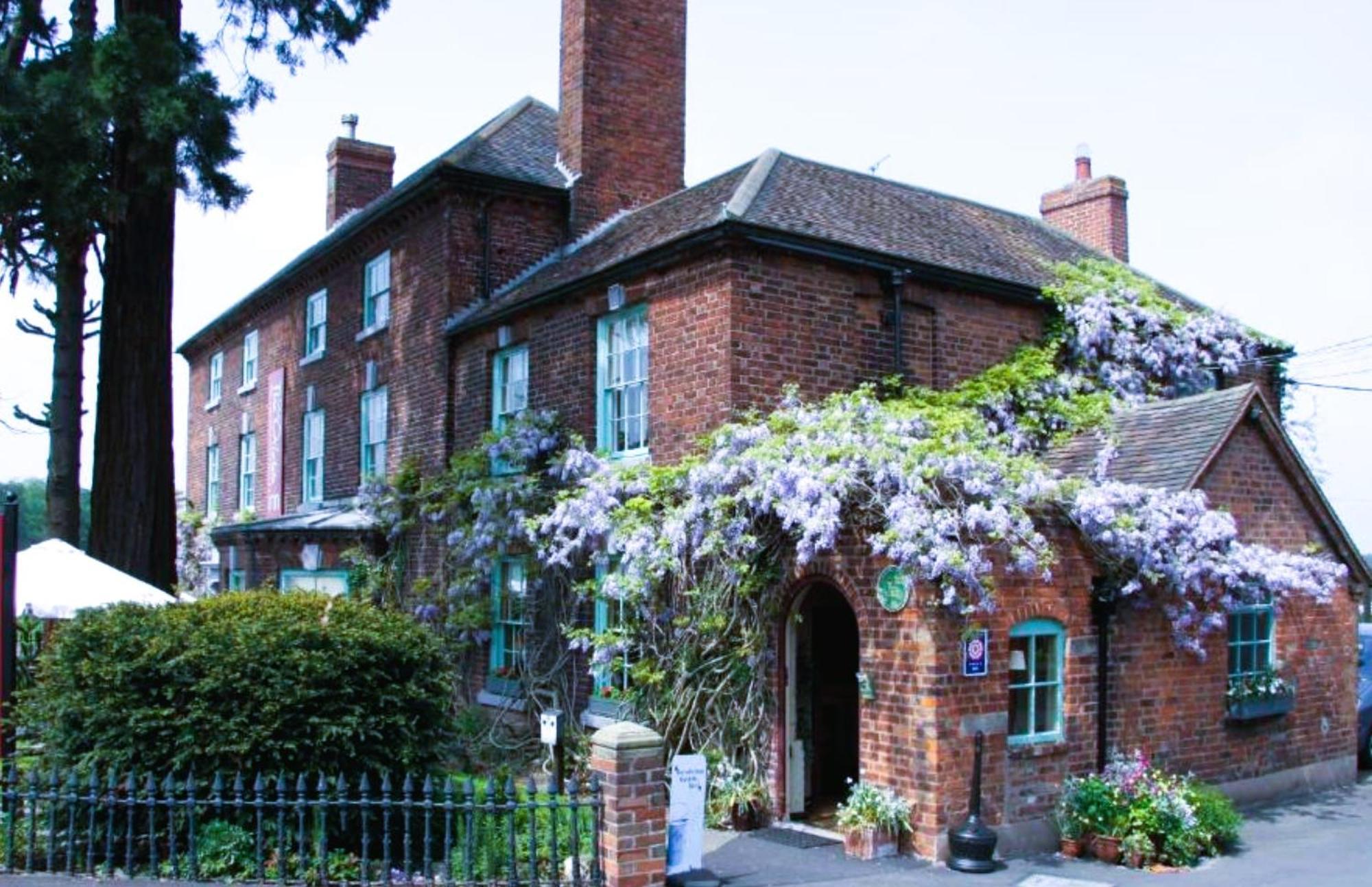 Old Orleton Inn Wellington  Eksteriør bilde