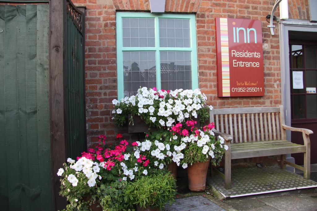Old Orleton Inn Wellington  Eksteriør bilde